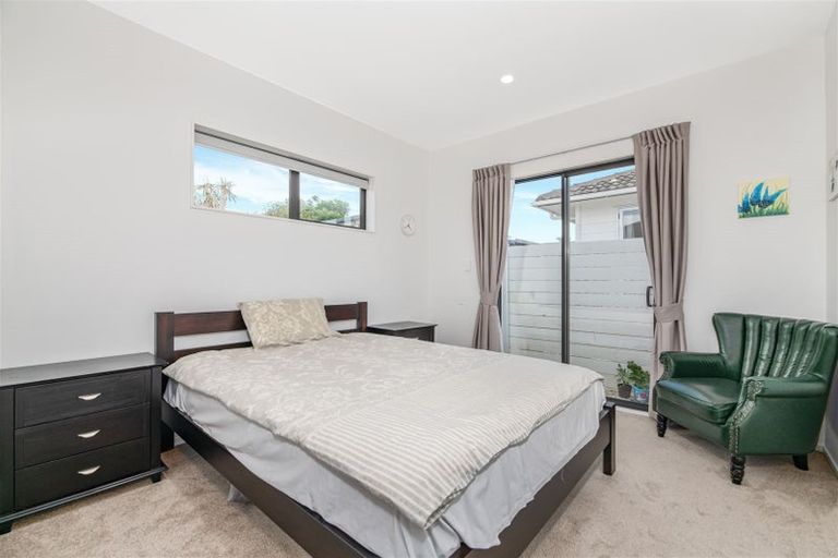 Photo of property in 113b Wharf Road, Te Atatu Peninsula, Auckland, 0610
