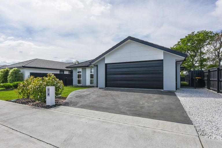 Photo of property in 15 Oakdale Grove, Richmond, 7020