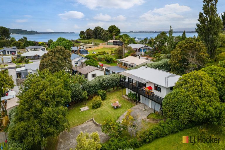 Photo of property in 2 Nathan Place, Athenree, Katikati, 3177