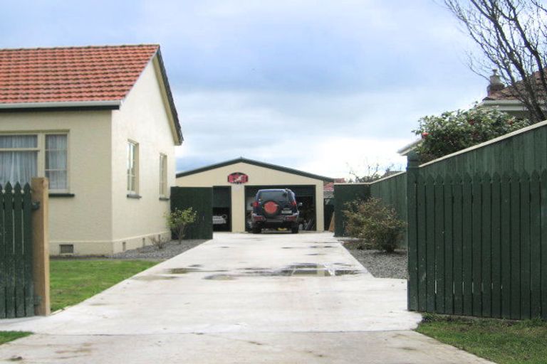 Photo of property in 629 Featherston Street, Roslyn, Palmerston North, 4414