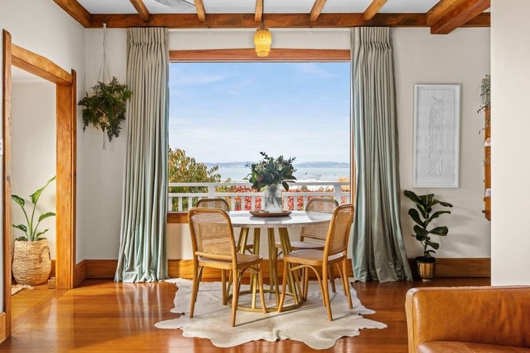 Photo of property in 3 Cobden Lane, Bluff Hill, Napier, 4110