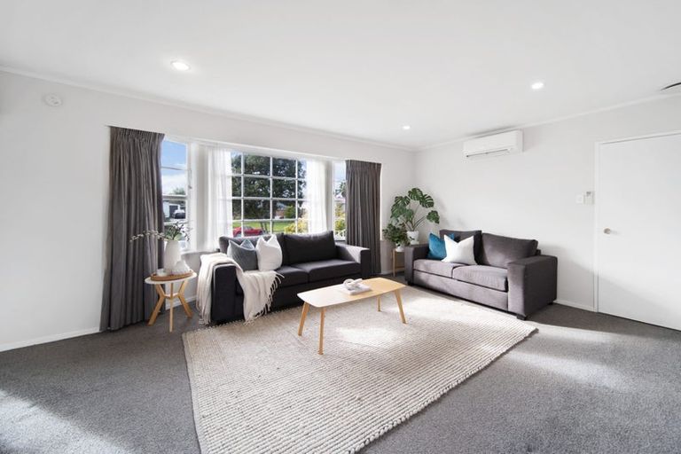 Photo of property in 71 Walworth Avenue, Pakuranga Heights, Auckland, 2010