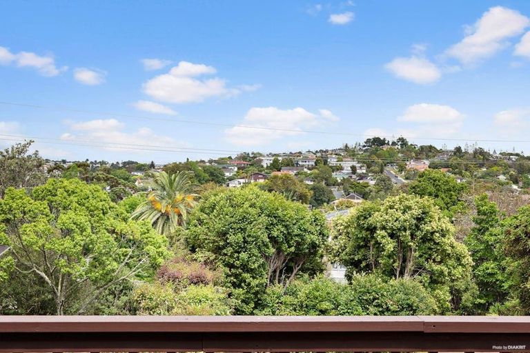 Photo of property in 54 Edgeworth Road, Glenfield, Auckland, 0629