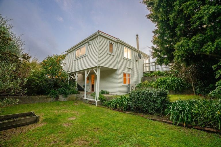 Photo of property in 77 The Parade, Paekakariki, 5034