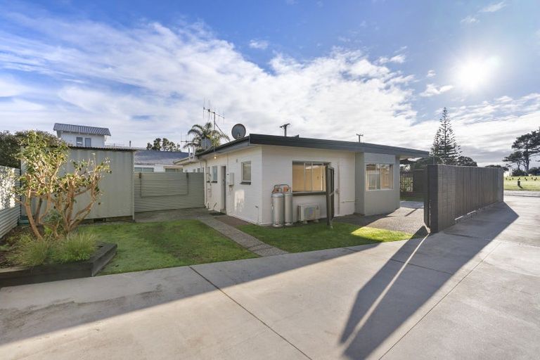 Photo of property in 511c Ocean Road, Whangamata, 3620