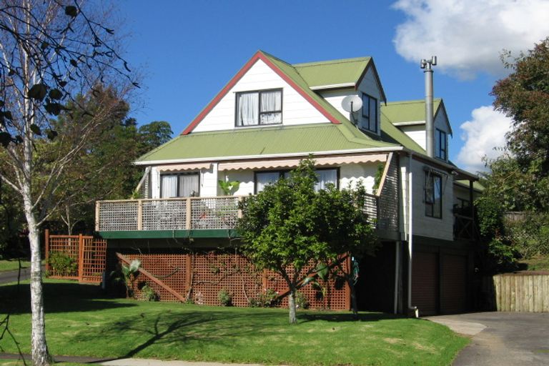 Photo of property in 30 Marendellas Drive, Bucklands Beach, Auckland, 2014