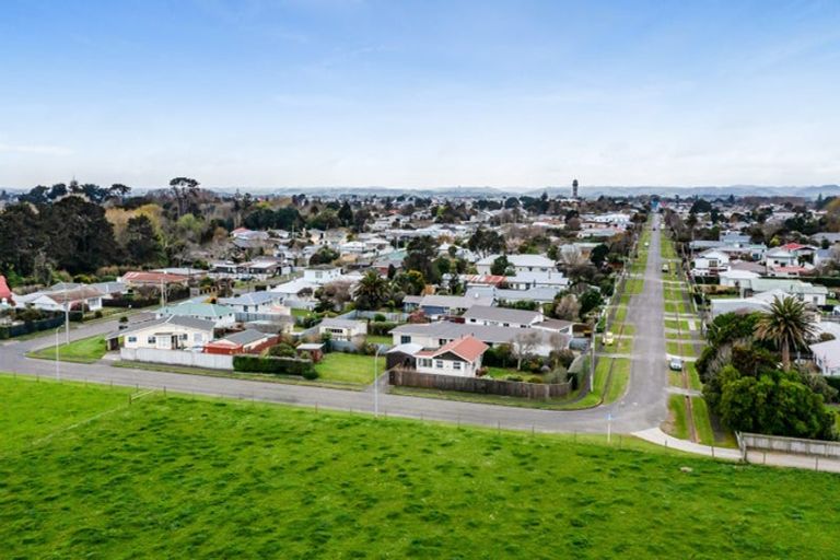 Photo of property in 82 Puriri Street, Hawera, 4610