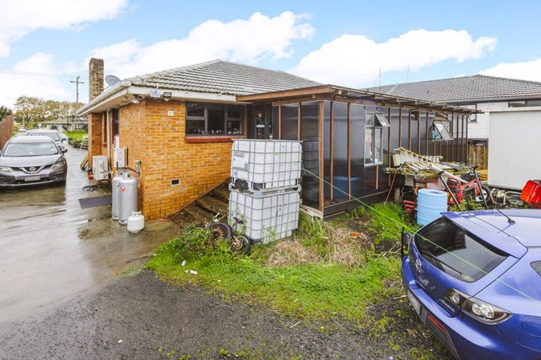 Photo of property in 73 Blake Road, Mangere East, Auckland, 2024