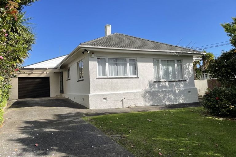 Photo of property in 1/23 Grande Vue Road, Papatoetoe, Auckland, 2025