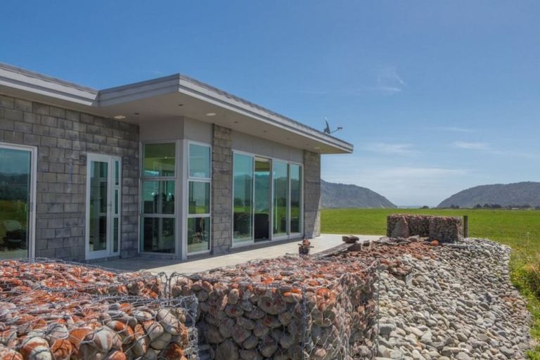 Photo of property in 343a Taylorville Road, Coal Creek, Greymouth, 7802
