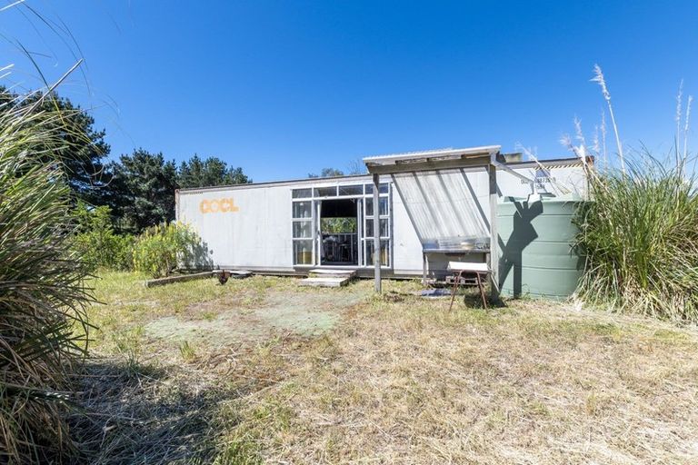 Photo of property in 18 Henham Lane, Waikawa Beach, Levin, 5573