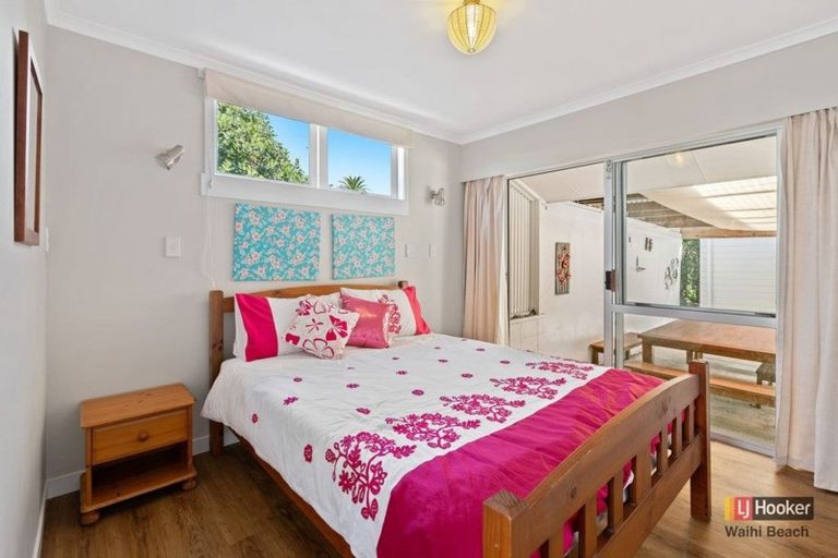 Photo of property in 56 Roretana Drive, Athenree, Katikati, 3177