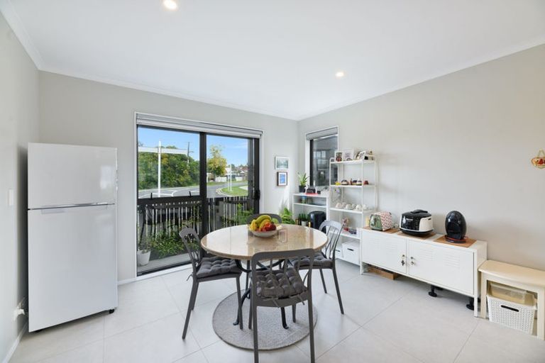 Photo of property in 24 Clark Road, Hobsonville, Auckland, 0616