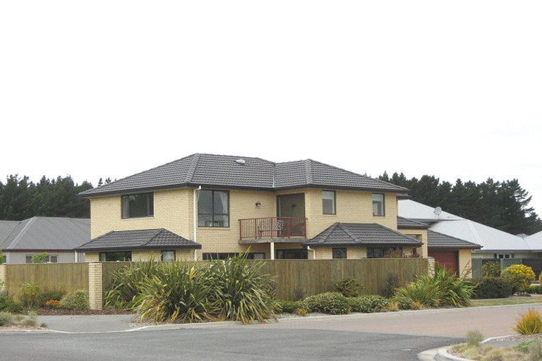 Photo of property in 102 Broadhaven Avenue, Parklands, Christchurch, 8083