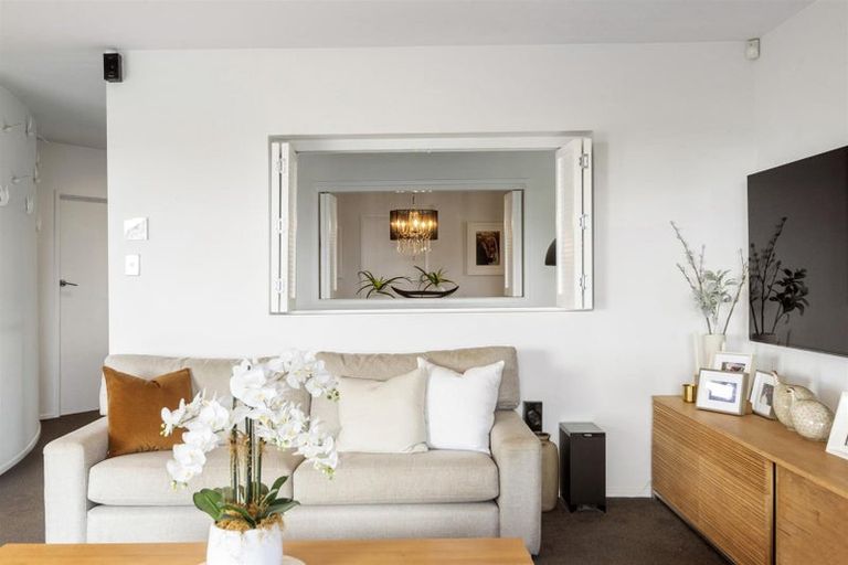 Photo of property in 48 Park Rise, Campbells Bay, Auckland, 0630