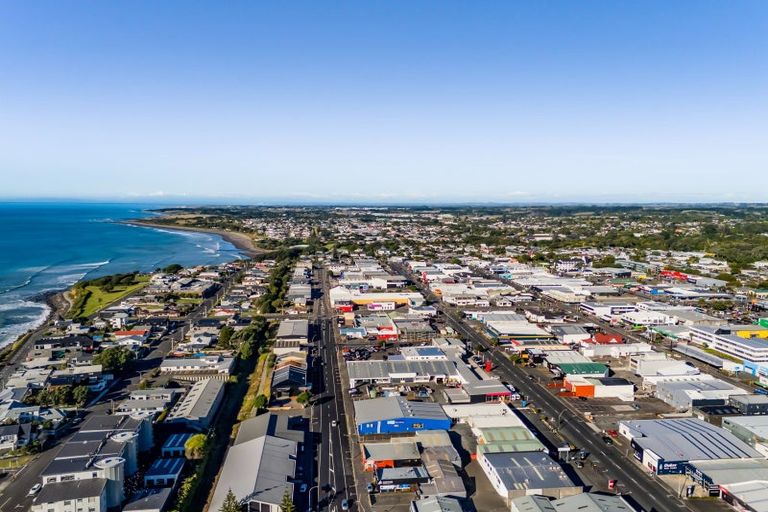 Photo of property in 138 Molesworth Street, New Plymouth, 4312