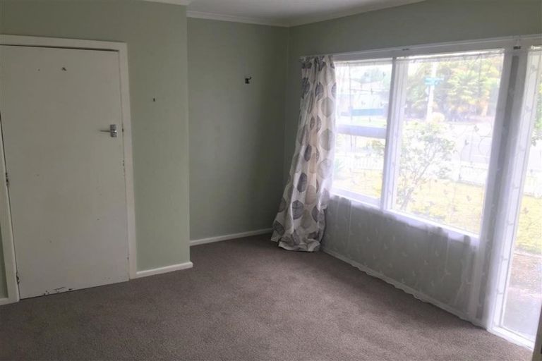 Photo of property in 28 Wycliffe Street, Onekawa, Napier, 4110