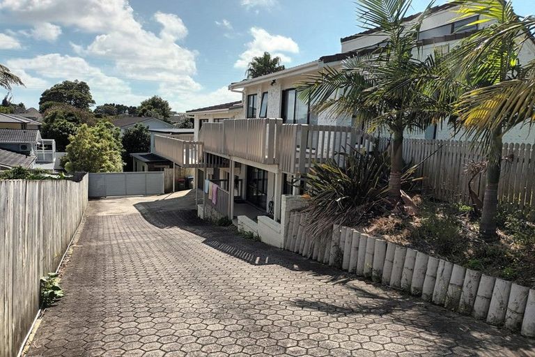Property details for 3 Katavich Place, Mount Roskill, Auckland, 1041