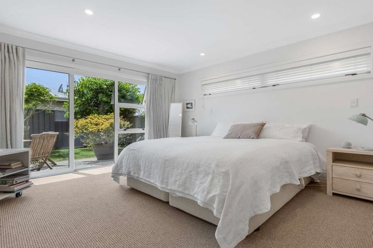 Photo of property in 10 Gregory Grove, Clive, 4102