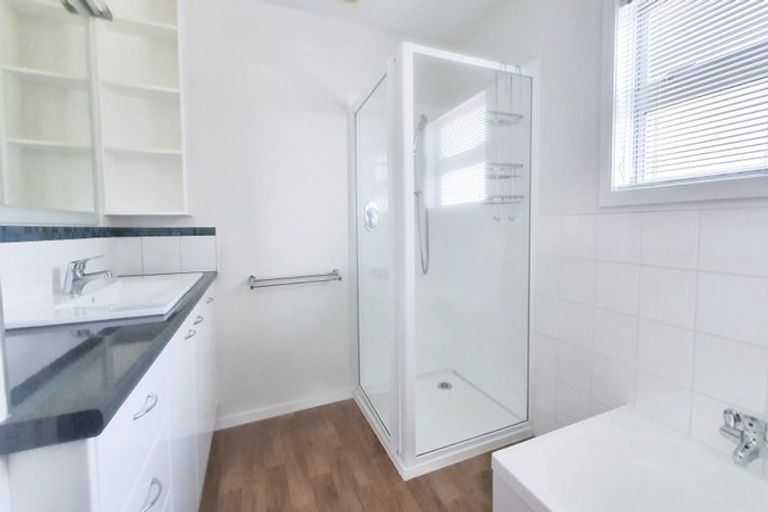 Photo of property in 19 Scott Road, Stanmore Bay, Whangaparaoa, 0932