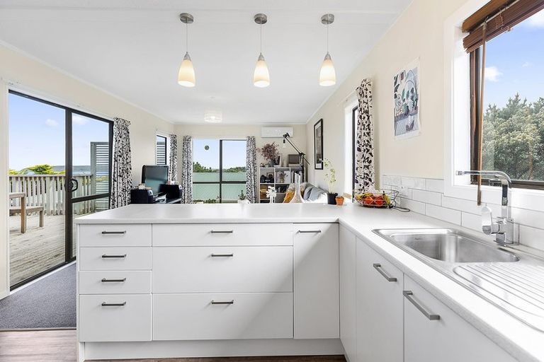 Photo of property in 1/5 Rothwell Street, Titahi Bay, Porirua, 5022