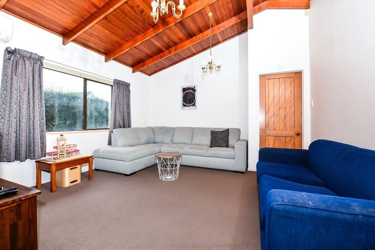 Photo of property in 6 Camellia Place, Hamilton Lake, Hamilton, 3204