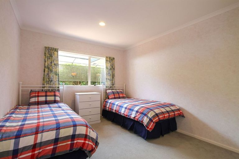 Photo of property in 50a Torkar Road, Clarks Beach, 2122