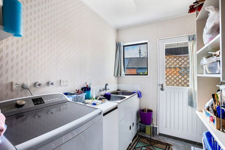 Photo of property in 23 Miro Road, Raumati South, Paraparaumu, 5032