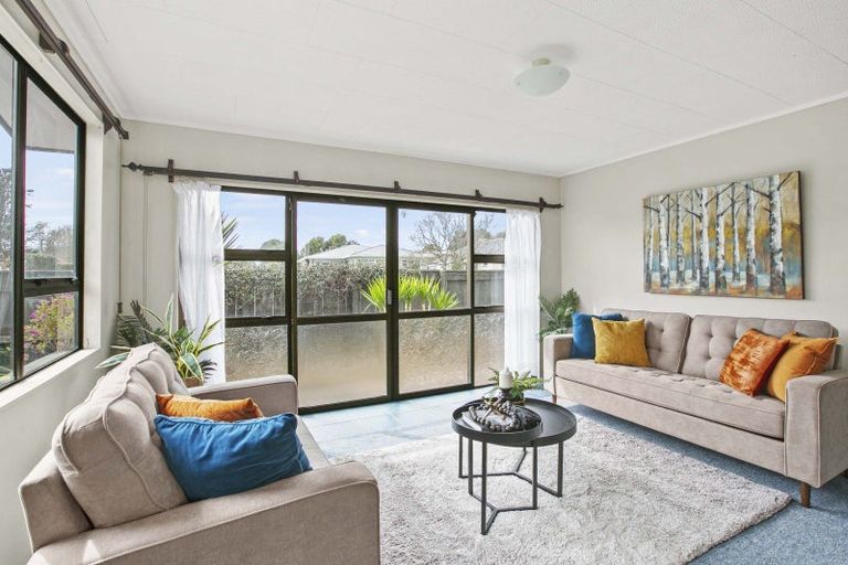 Photo of property in 178 Mangorei Road, Merrilands, New Plymouth, 4312
