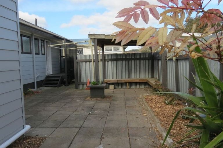 Photo of property in 75a Willis Road, Papakura, 2110