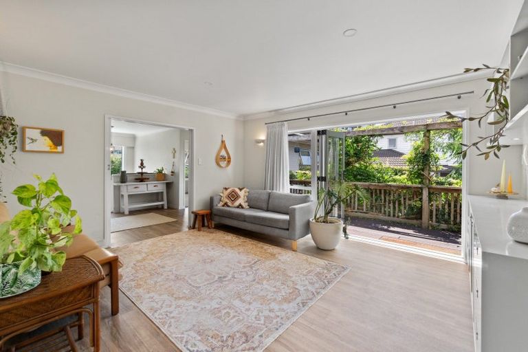 Photo of property in 34 Pukerangi Crescent, Ellerslie, Auckland, 1051