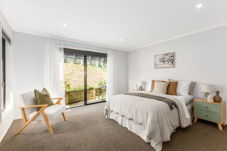 Photo of property in 5 Ihakara Arthur Lane, Aotea, Porirua, 5024