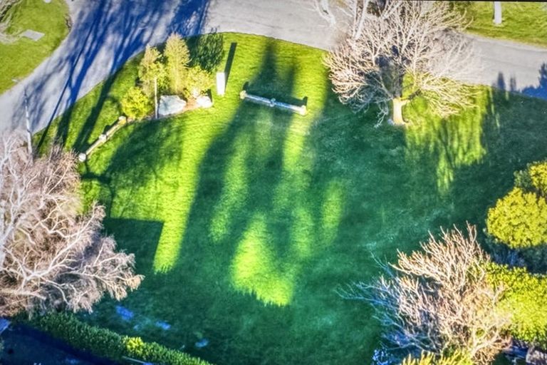 Photo of property in 1 Ryton Place, Lake Coleridge, 7572