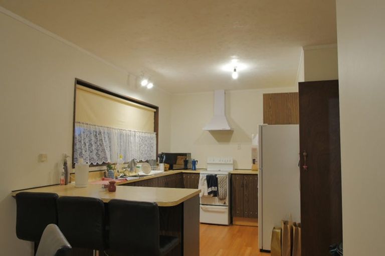 Photo of property in 32 Cecil Place, Cloverlea, Palmerston North, 4412