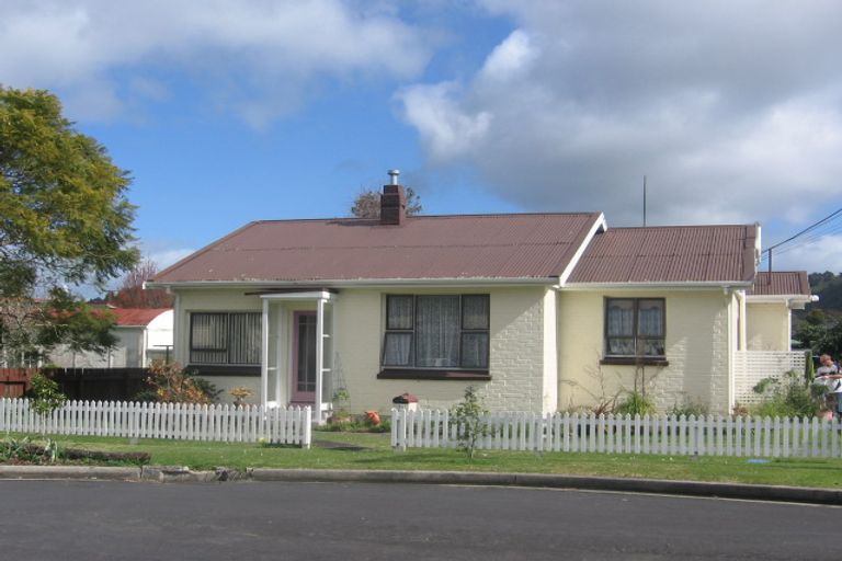 Photo of property in 1 Davies Street, Kensington, Whangarei, 0112