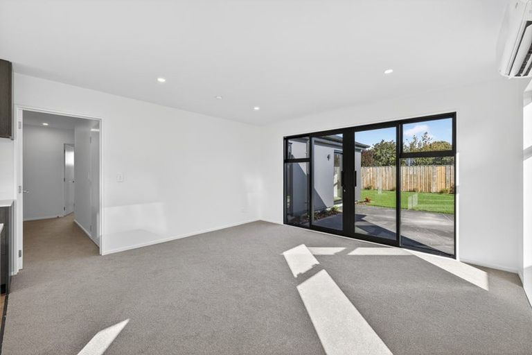 Photo of property in 4 Inch Crescent, Rangiora, 7400