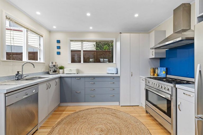 Photo of property in 157 Townsend Road, Miramar, Wellington, 6022