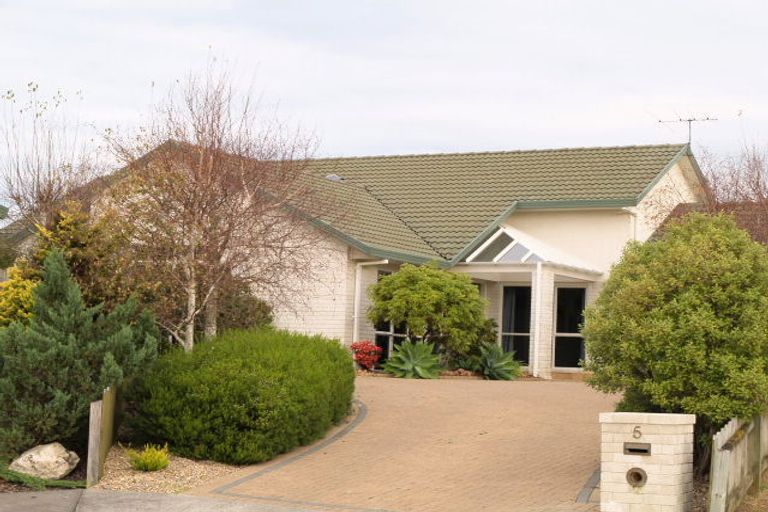 Photo of property in 5 Embleton Close, Northpark, Auckland, 2013