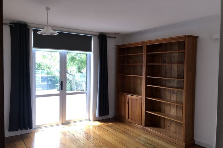 Photo of property in 83b Sale Street, Cockle Bay, Auckland, 2014