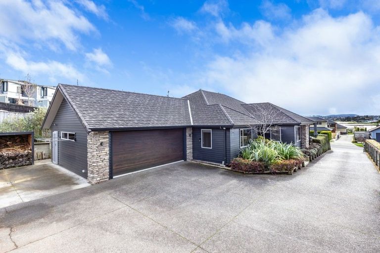 Photo of property in 8 The Moorings, Two Mile Bay, Taupo, 3330