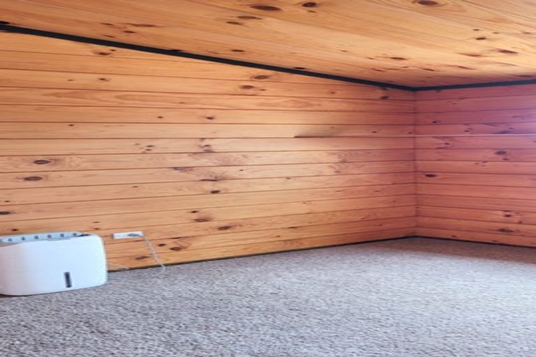 Photo of property in 8 Pararewa Drive, Whalers Gate, New Plymouth, 4310