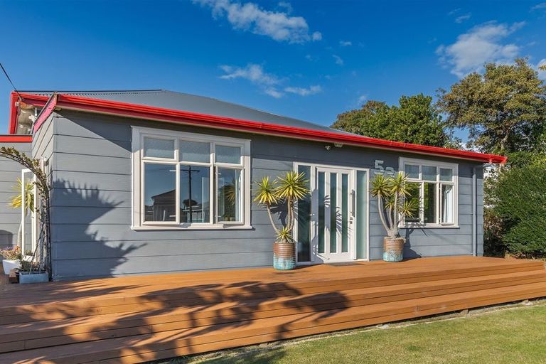 Photo of property in 53 Queen Street, Westport, 7825