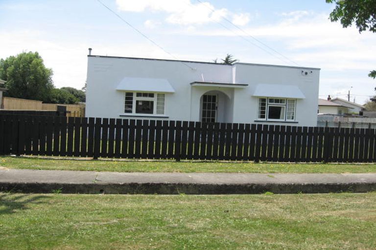 Photo of property in 12 South Street, Feilding, 4702