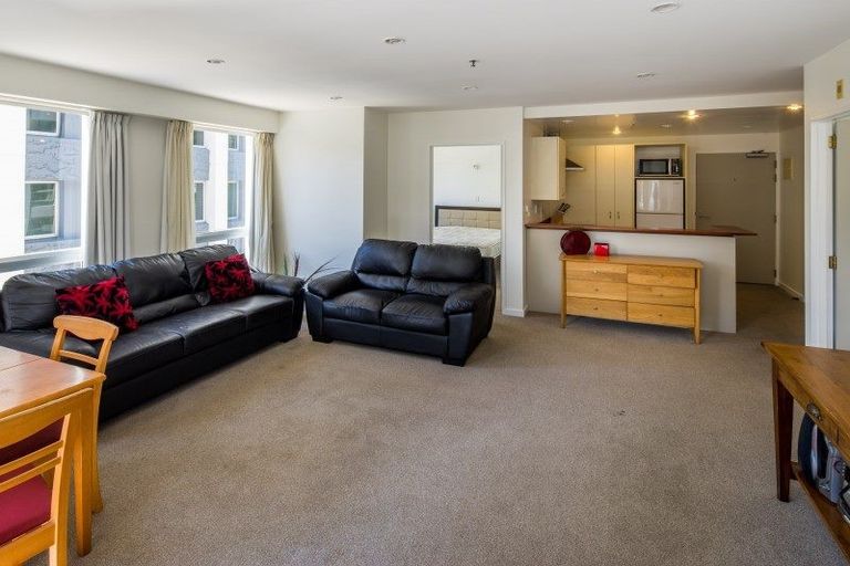 Photo of property in Terrace Heights Apartments, 4b/163 The Terrace, Wellington Central, Wellington, 6011