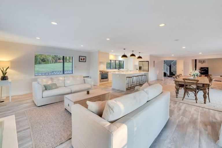 Photo of property in 220 Bawden Road, Dairy Flat, Albany, 0792