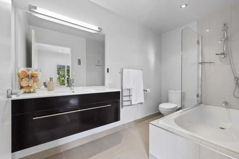 Photo of property in 1/27 Park Rise, Campbells Bay, Auckland, 0630