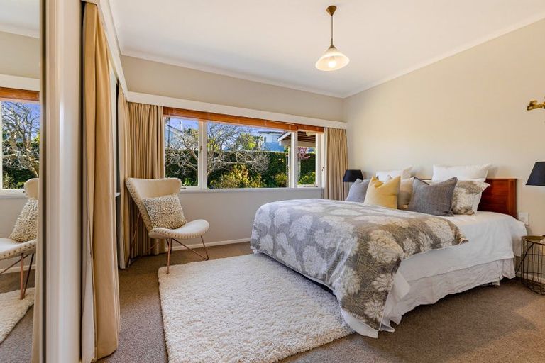 Photo of property in 11 Brighton Terrace, Mairangi Bay, Auckland, 0630