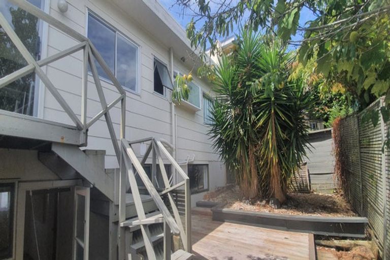 Photo of property in 2/156 Manuka Road, Bayview, Auckland, 0629
