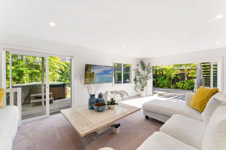 Photo of property in 16 Sutherland Avenue, Mount Maunganui, 3116
