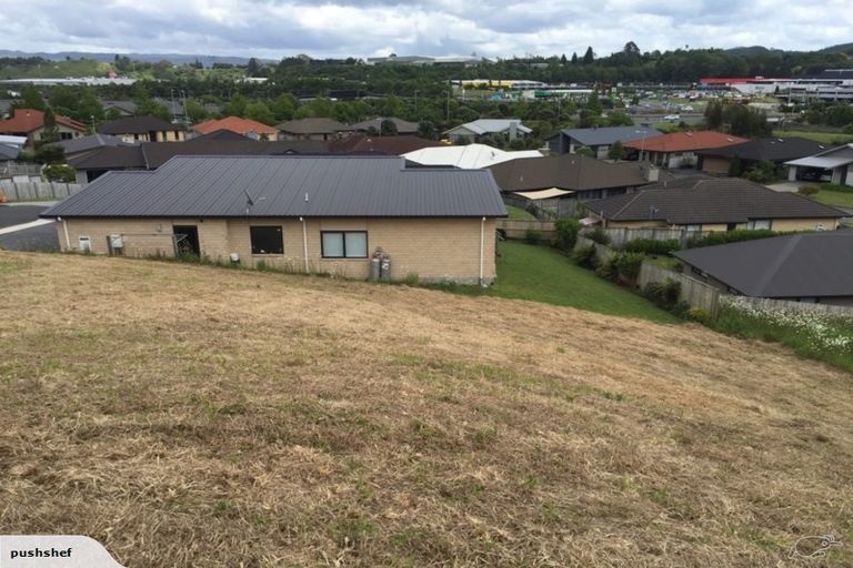 Photo of property in 19 Caldera Crescent, Pyes Pa, Tauranga, 3112